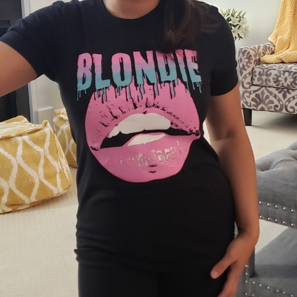 👄BLONDIE drooling lips graphic Tee